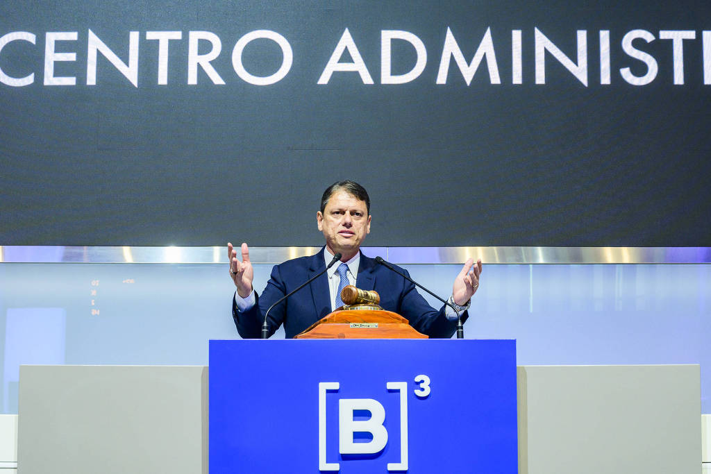 Aliados de Tarc�sio se dizem perplexos com decis�o de Fux de interromper julgamento sobre Sabesp