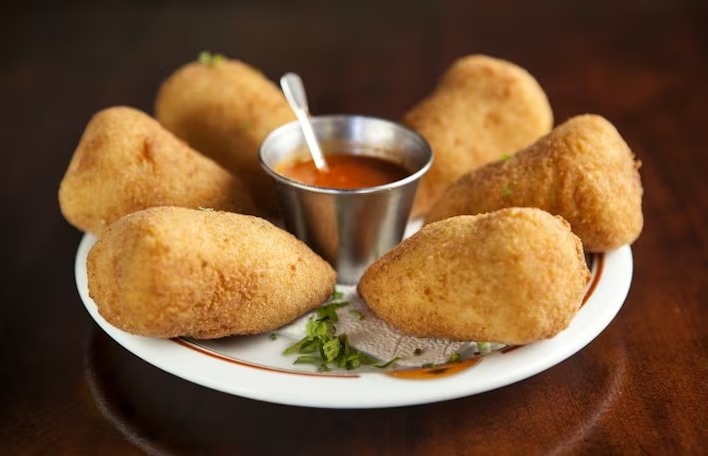 Guia das melhores coxinhas de SP: endere�os ic�nicos e a hist�ria do salgado mais amado