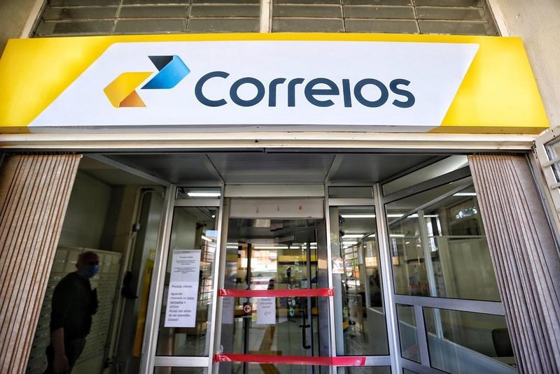 Governo Federal quer vender 100% dos Correios