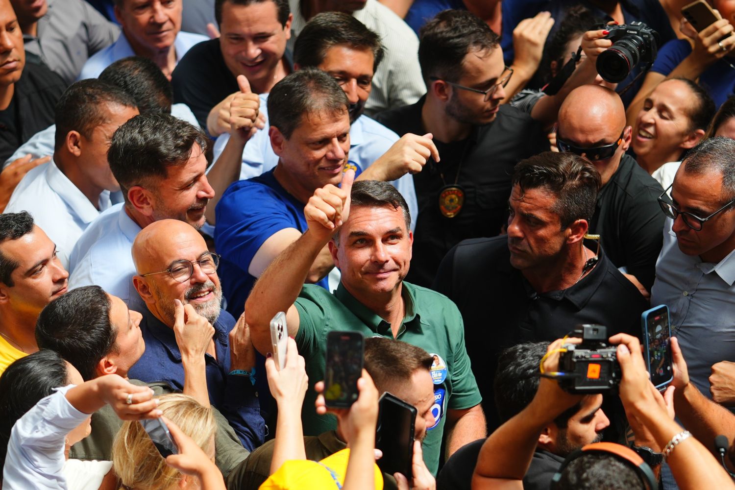 Tarc�sio 'zerou o jogo' com a fam�lia Bolsonaro, avaliam aliados do governador