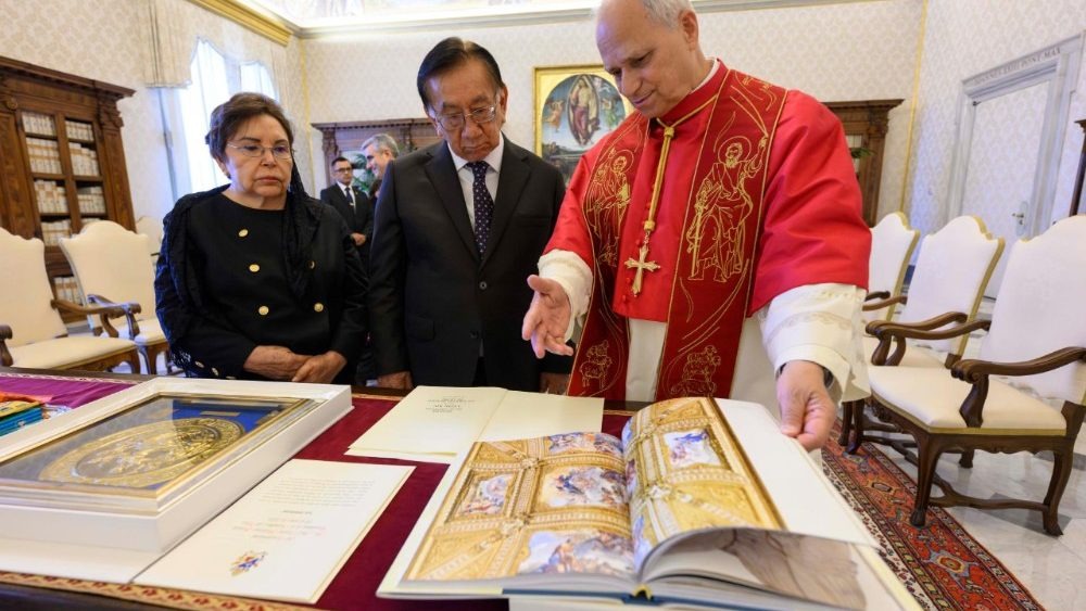 Papa Leão XIV visitará Peru, Argentina e Uruguai em novembro, diz José María Zelada