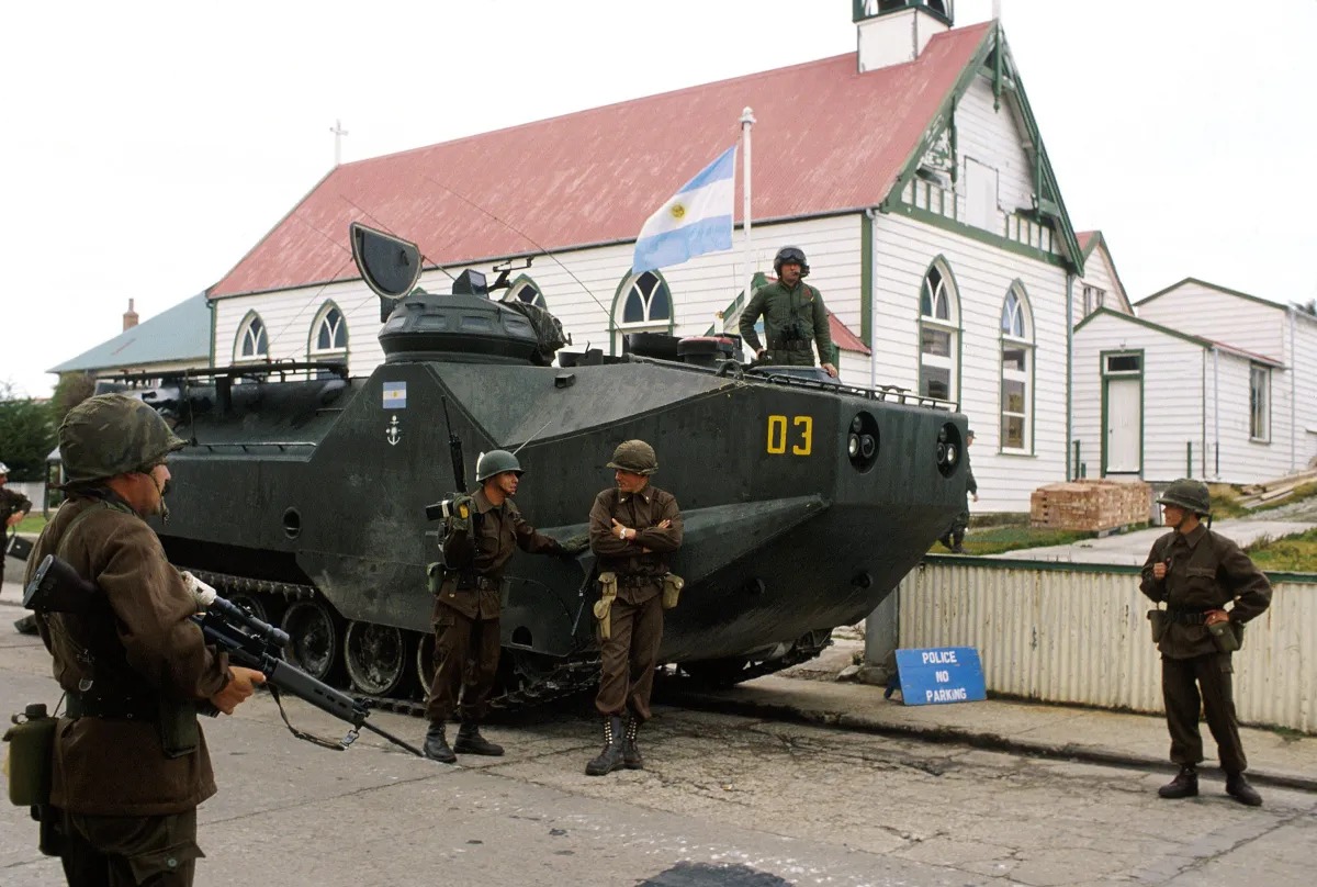 Ministro brit�nico responde a Milei e reafirma compromisso com Malvinas