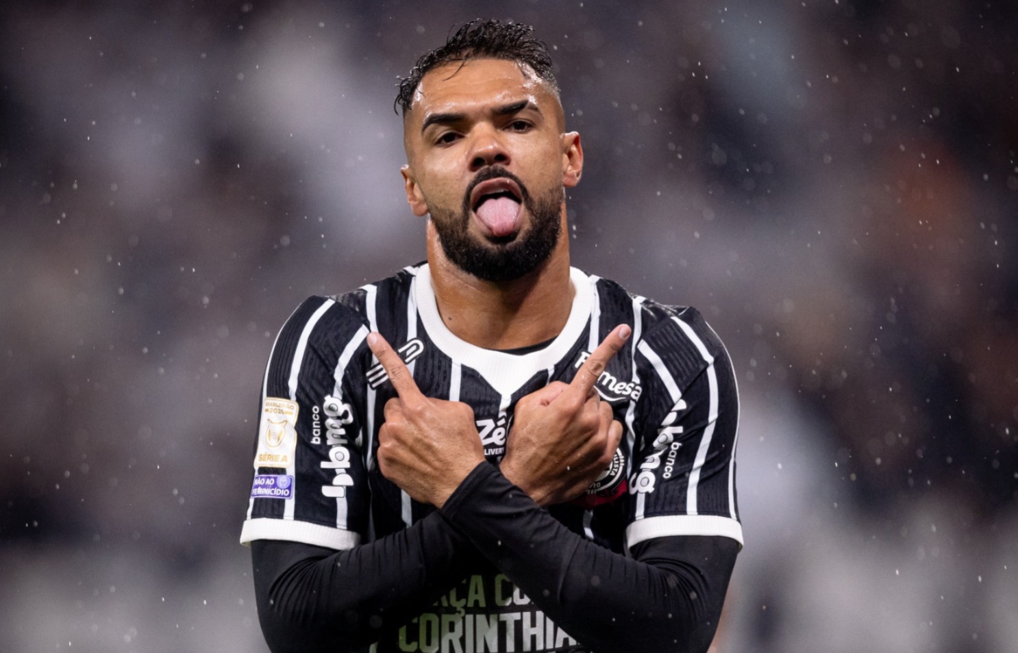 Corinthians vence outra contra S�o Paulo em Itaquera; Flamengo se aproxima do Palmeiras