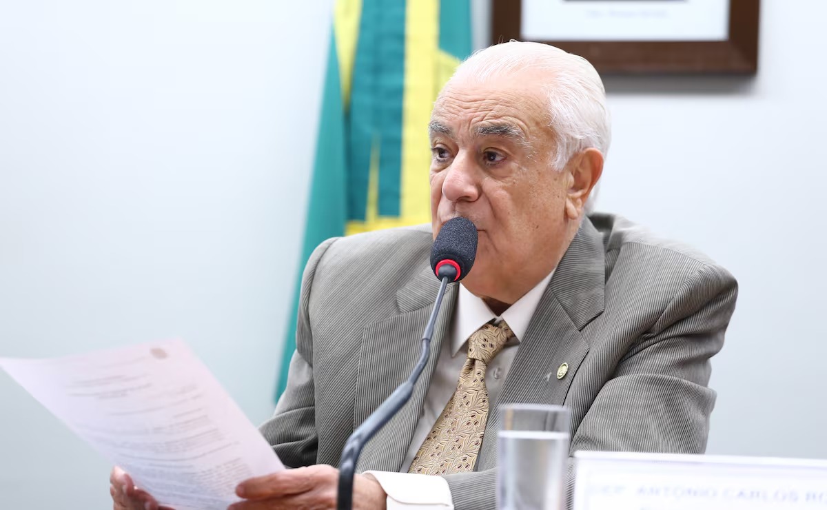 Ministro de Dilma, quase expulso do PL por apoio a Moraes: quem  o relator do devedor contumaz