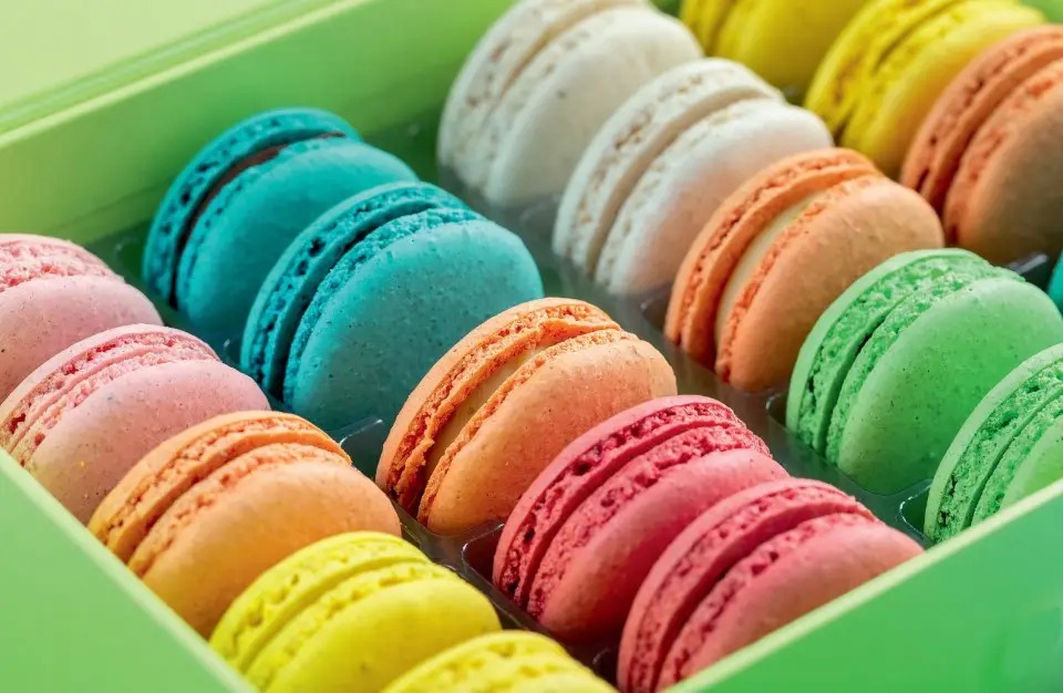 May Macarons, nos Jardins, dobra de tamanho e ganha mesas