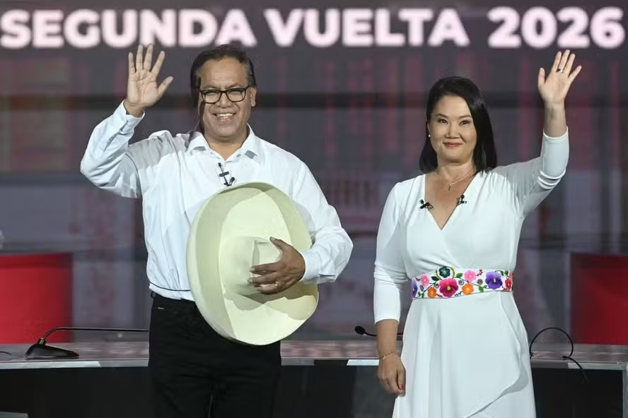 0,1% de vantagem: entenda como votos rurais e do exterior podem definir vit�ria para Keiko ou S�nchez no Peru