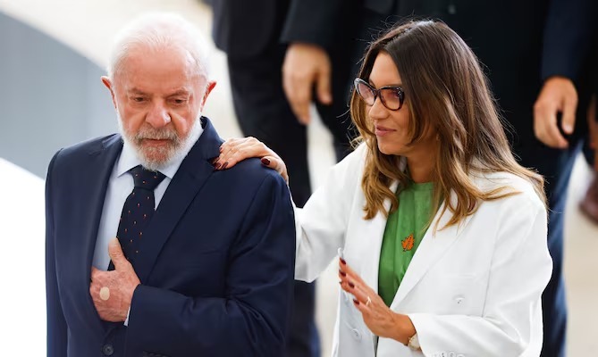 Uma pauta para Janja: o veto de Lula  penso vitalcia para crianas com microcefalia