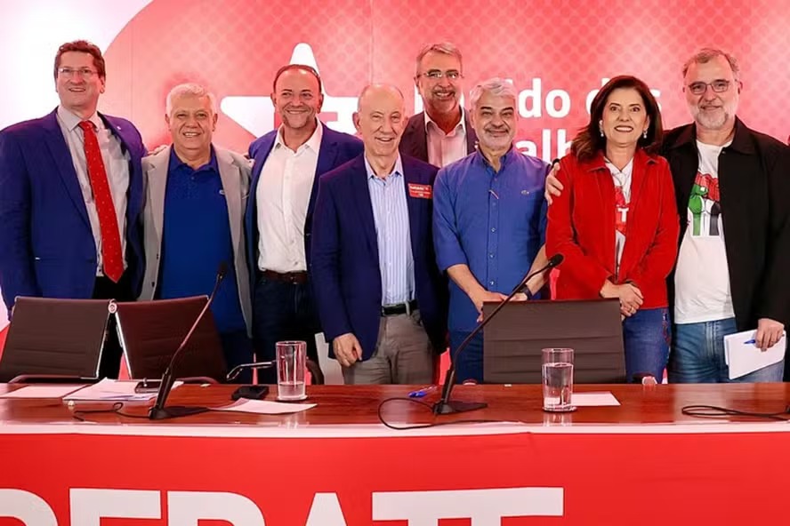 Com governo Lula em crise, candidatos  presidncia do PT defendem Cuba e Venezuela em debate sobre o futuro do socialismo