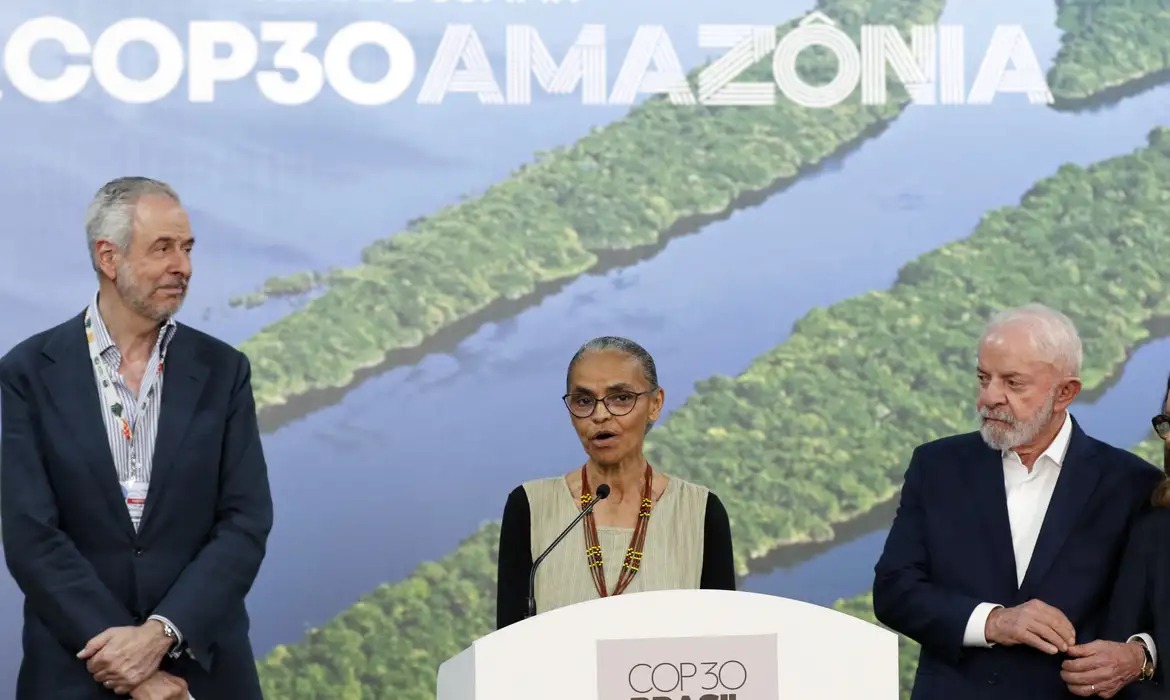 Alemanha dar 1 bilho de euros para florestas tropicais, diz Marina