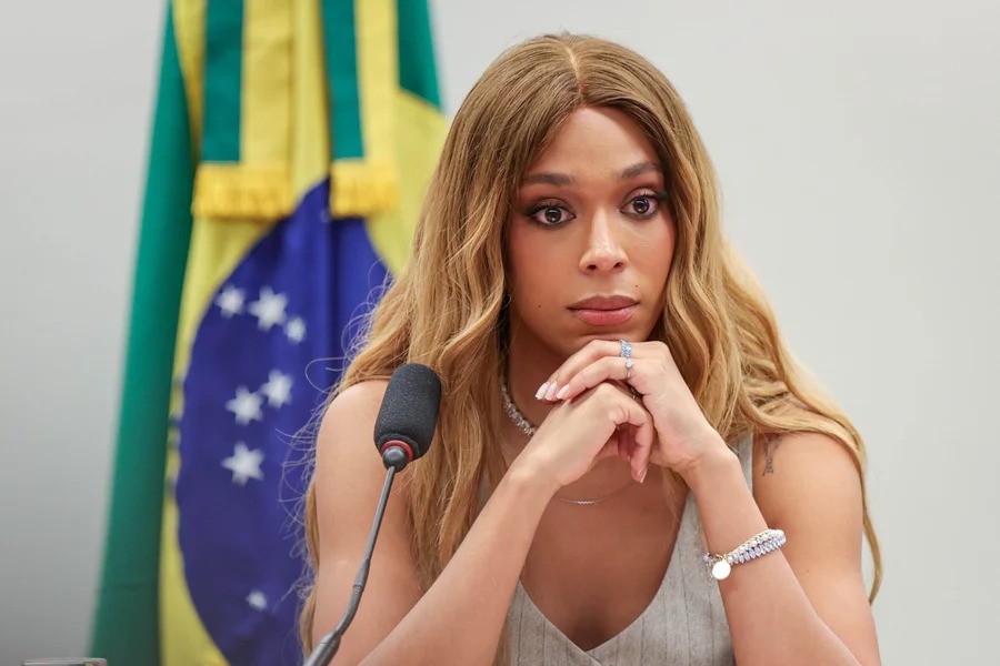 84% rejeitam Erika Hilton na Comiss�o da Mulher, diz pesquisa RealTime