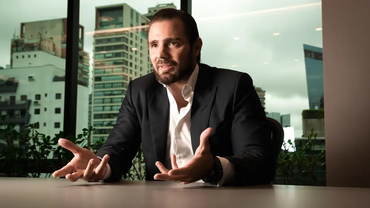 A derrocada de um banqueiro: os bastidores da priso de Vorcaro e do escndalo do Banco Master