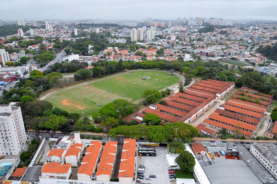 Chcara do Jockey, prxima estao da Linha 4-Amarela do Metr rumo a Taboo da Serra